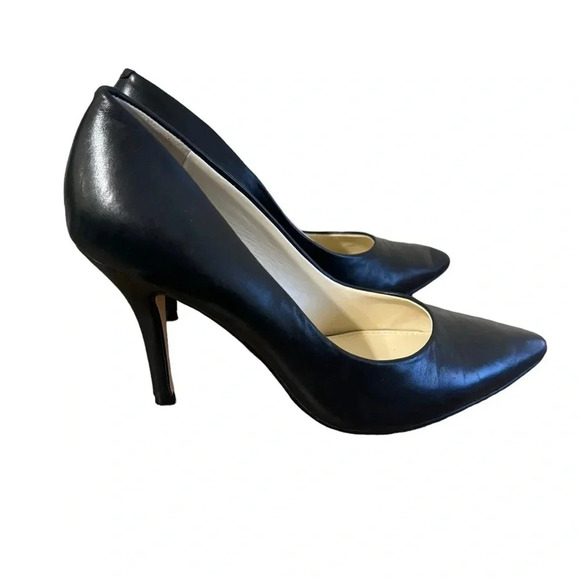 NINE WEST Women's Ezra Pump - Picture 1 of 5